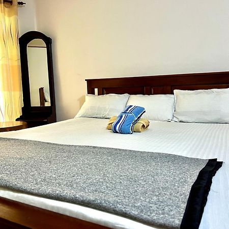 Pineview Lodge เอลลา ภายนอก รูปภาพ